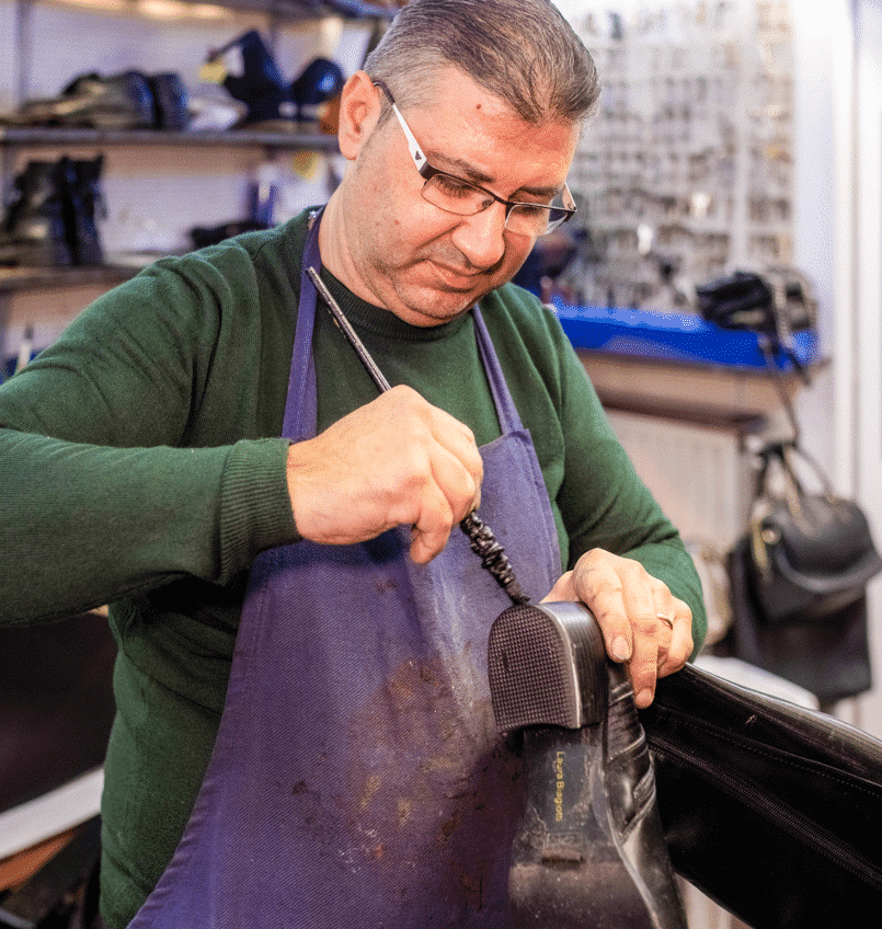 locksmith in Schaerbeek shoe heel repair business Brussels